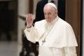 Vatikánsky štátny sekretár: Pápež nie je proruský, iba volá po mieri