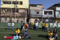 Obyvatelia brazílskeho slamu počas školenia