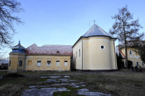 Areál kaštieľa s Kostolom sv. Valentína