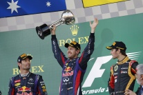 Vettel opäť jasný víťaz
