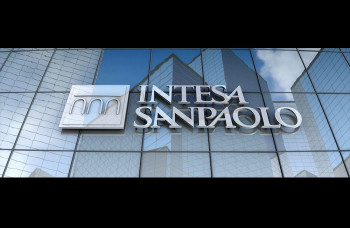 Intesa Sanpaolo sa stala bankou roka podľa magazínu The Banker