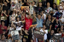 LeBron James na promoturné po Ázii
