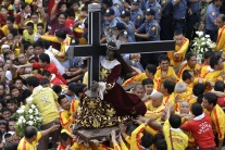 Procesia s Ježišom v Manile má 800 zranených veria