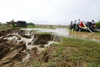 V okrese Nitra voda zaplavila cesty i pivnice