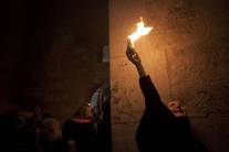 V Jeruzaleme sa rozhorel Svätý oheň