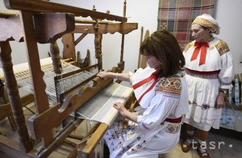 VIDEO: Vo Valaskej Belej vzniklo Múzeum plátna, tkáčstva a výšivky 