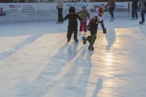Ľadový karneval vo Vajnoroch 