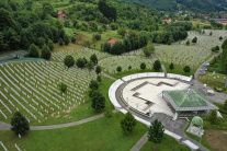 25. výročie masakry v Srebrenici