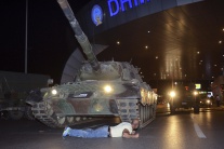 prevrat, Turecko, tank, pohotovosť, protest