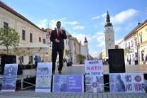 Protest proti základniam NATO a vojne v Trnave 