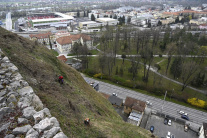 Čistenie hradného brala v Trenčíne