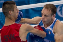 Boxerista Viliam Tankó v zápase s Talianom Vincenz