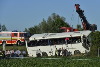 Obrazom na Teraz.sk:Havária autobusu s deťmi na D1