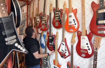 Gitarové múzeum ukrýva 1200 exponátov