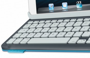 Farebný obal s klávesnicou pre iPad a iPad mini