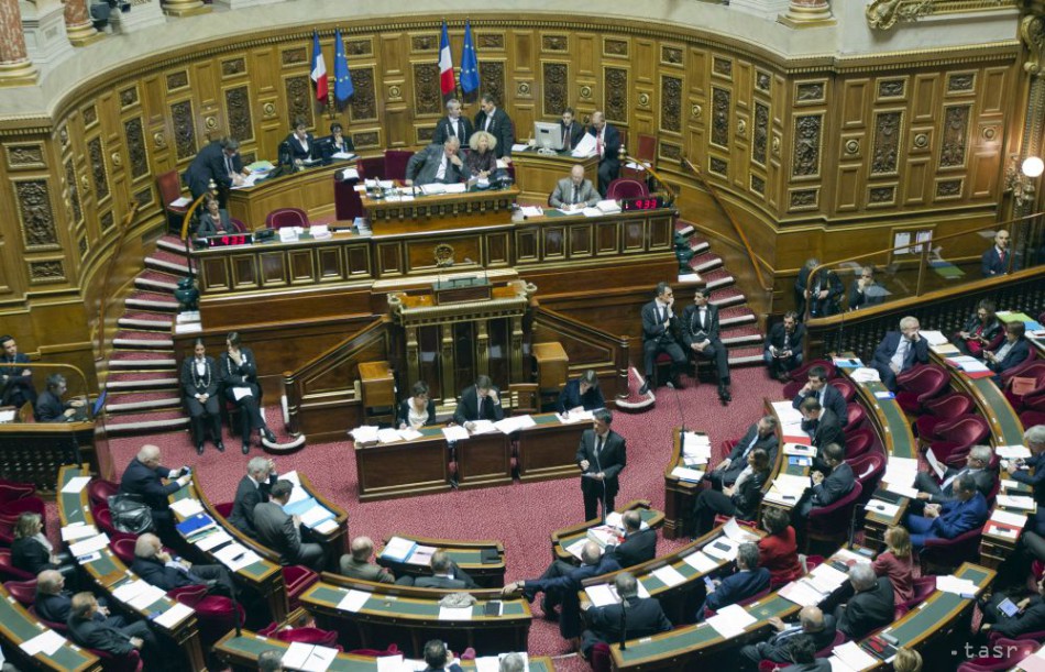 Francúzsky Senát schválil v 1. čítaní návrh protiteroristického zákona