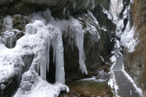 Zimná prechádzka Janošíkovými dierami 