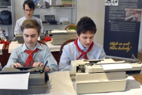 Pionierske šatky aj cinkanie písacích strojov