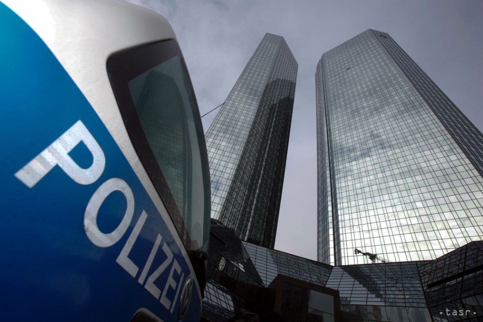 Nemecká prokuratúra vydala zatykače na päť zamestnancov Deutsche Bank