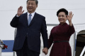 Prezident Si Ťin-pching pricestoval na štátnu návštevu Francúzska