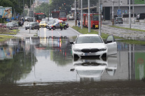 zaplavené ulice Bratislava dážď