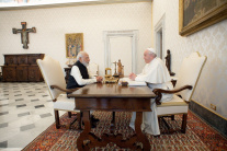Naréndra Módí sa prvýkrát stretol s pápežom