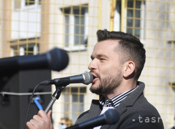 Štefan Štec prespieval po rusínsky pieseň Láska neumiera