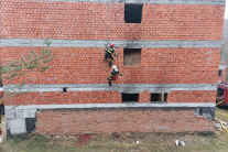 Taktické cvičenie hasičov z Prievidze vo Vyšehradn