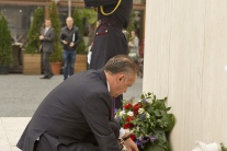 Prezident Andrej Kiska pri pamätníku M.R. Štefánik