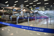 Uzavreté letisko v Bratislave